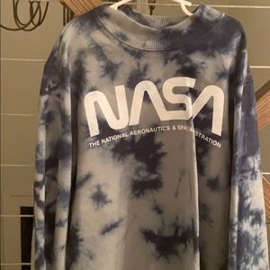 NASA cropped crewneck